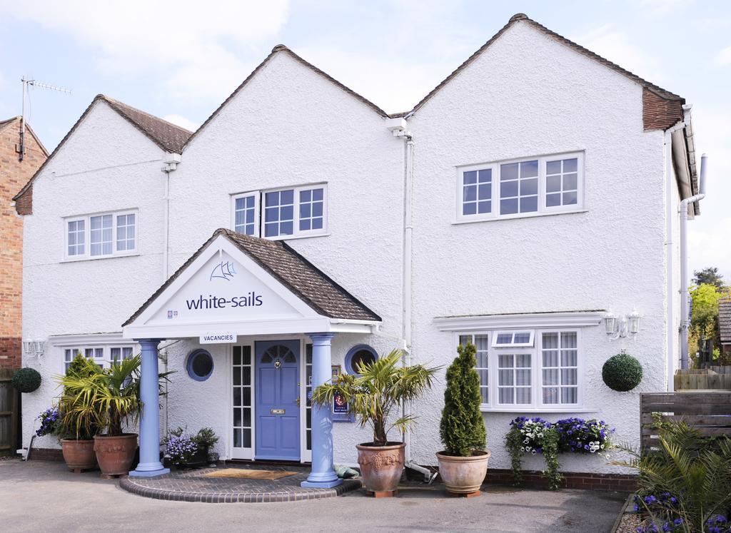 White Sails Stratford-upon-Avon Exterior photo